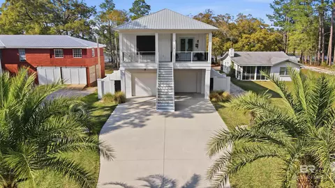 724 W Canal Dr, Gulf Shores, AL 36542
