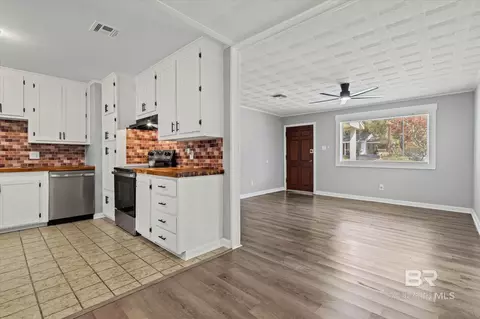4115 Springdale Rd, Mobile, AL 36609 photo 11