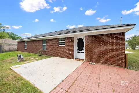 Exterior - 16204 Pointer Dr, Foley, AL 36535 photo 6 of 7