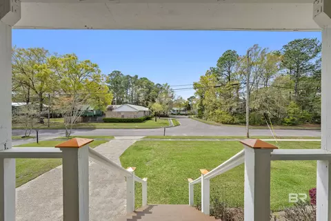 Exterior - 4101 Perch Point Dr, Mobile, AL 36605 photo 2 of 11