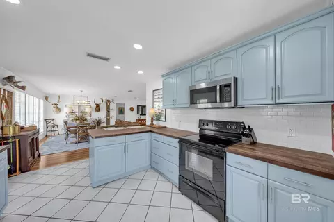 Kitchen - 4101 Perch Point Dr, Mobile, AL 36605 photo 5 of 5