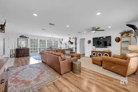 Living - 4101 Perch Point Dr, Mobile, AL 36605 photo 3 of 3