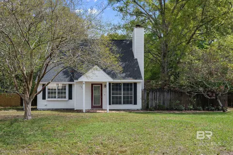 19331 Oak Hillcrest Dr, Robertsdale, AL 36567