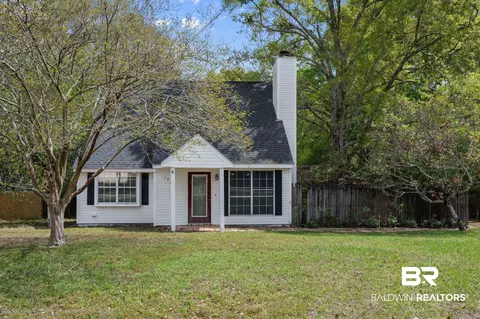 19331 Oak Hillcrest Dr, Robertsdale, AL 36567