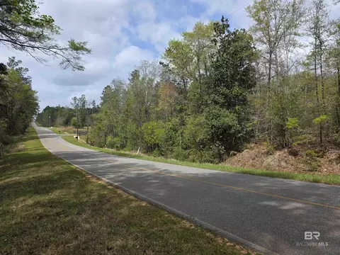 12185 Red Hill Rd Ext, Bay Minette, AL 36507