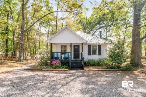 16926 Provencher Rd, Fairhope, AL 36532