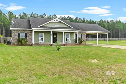 180 Ely Dr, Atmore, AL 36502