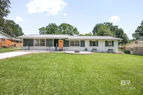 559 Marsim Dr, Fairhope, AL 36532