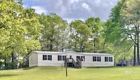 281 Lambeth Rd, Flomaton, AL 36441