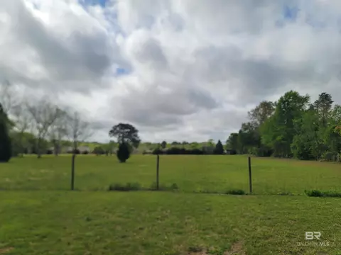 16660 Bogle Ln, Foley, AL 36535