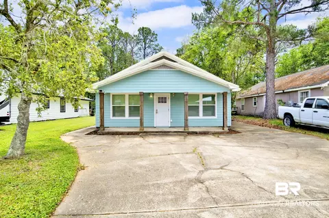 433 Palmetto Ct, Gulf Shores, AL 36542