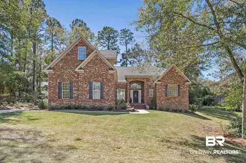 300 Clubhouse Dr, Fairhope, AL 36532