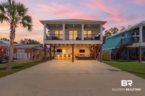 5392 Bear Point Ave, Orange Beach, AL 36561