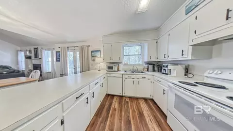 Kitchen - 236 Montclair Loop, Daphne, AL 36526 photo 2 of 4