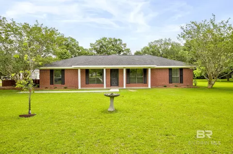42150 Carlee Ln, Bay Minette, AL 36507