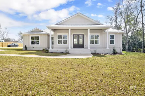 1330 Randall Ave, Daphne, AL 36526