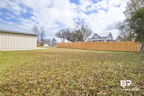 Exterior - 1330 Randall Ave, Daphne, AL 36526 photo 7 of 11