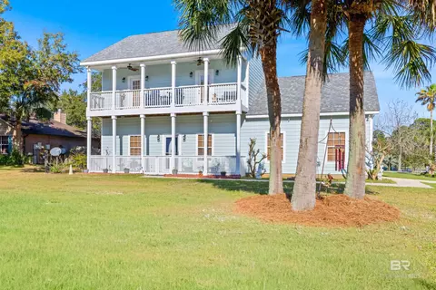1912 Middle Brigadoon Trl, Gulf Shores, AL 36542
