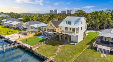8189 Gulf Beach Ln, Gulf Shores, AL 36542