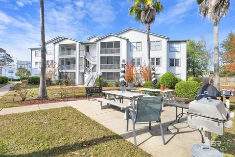 2200 2nd St #304A, Gulf Shores, AL 36542