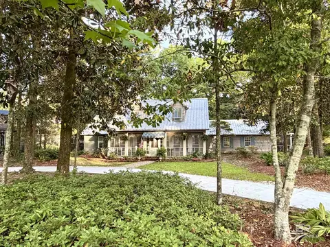 901 Captain Oneal Dr, Daphne, AL 36526