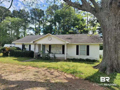 23280 Fountain St, Robertsdale, AL 36567