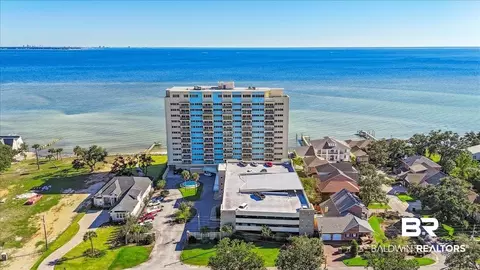 825 Bayshore Dr #508, Pensacola, FL 32507