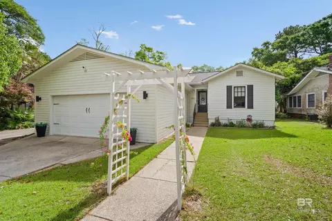 Exterior - 103 Emogene Pl, Mobile, AL 36606 photo 2 of 7