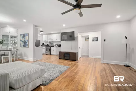 Entry Way - 103 Emogene Pl, Mobile, AL 36606 photo 2 of 5