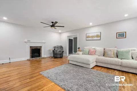 Living - 103 Emogene Pl, Mobile, AL 36606 photo 1 of 1