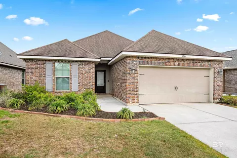 6044 Waterford Dr, Foley, AL 36535