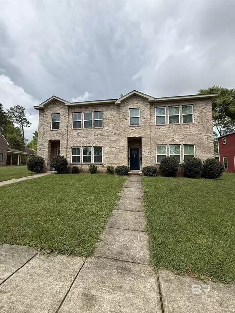 6056 Sussex Dr, Mobile, AL 36608