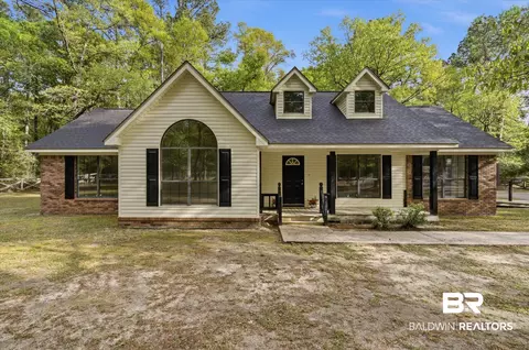 9770 Lakeview Rd, Bay Minette, AL 36507