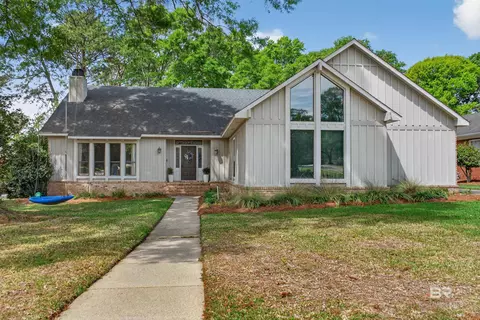 1250 Savannah Dr, Mobile, AL 36609