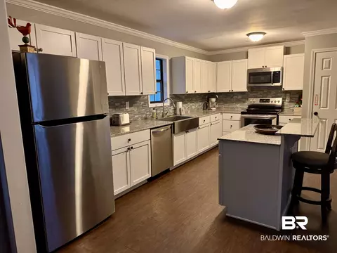 1302 Oak St, Daphne, AL 36526 photo 8