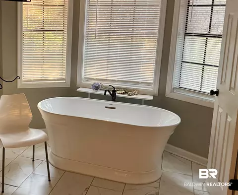 1302 Oak St, Daphne, AL 36526 photo 17