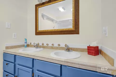 Bath - 30758 Pine St, Elberta, AL 36530 photo 3 of 3