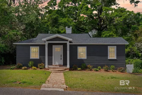 41 Hathaway Rd, Mobile, AL 36608