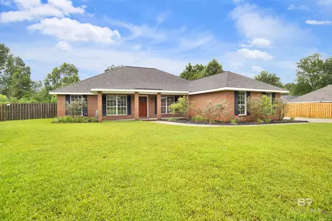 119 Destrehan Rd, Fairhope, AL 36532