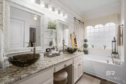 Bath - 14342 Styx River Rd, Stapleton, AL 36578 photo 2 of 5