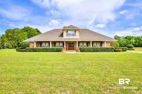 19107 Hughen St, Robertsdale, AL 36567