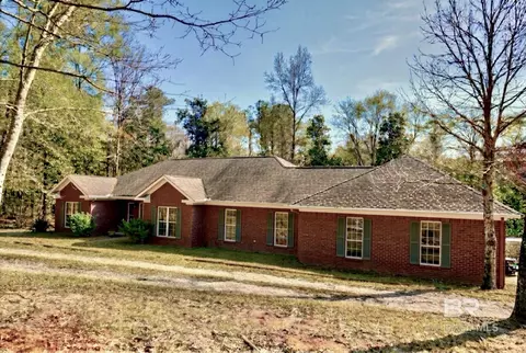 8008 Patricks Landing Rd, Bay Minette, AL 36507