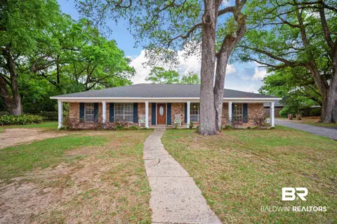 705 Oak Field Dr, Mobile, AL 36609