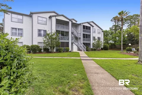 2200 W 2nd St #303E, Gulf Shores, AL 36542