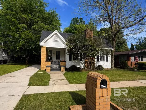 103 Glenwood St, Mobile, AL 36606