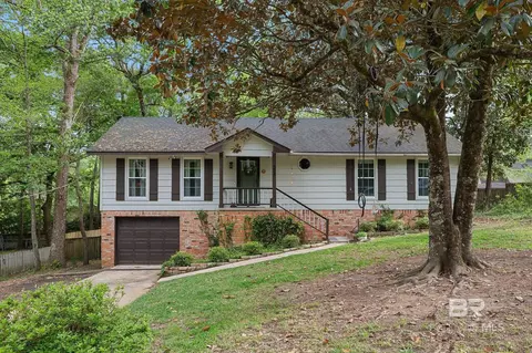 224 Tracy Cir, Daphne, AL 36526