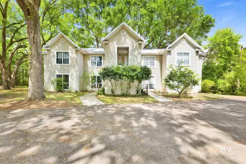 8553 Garden Cir #A, Fairhope, AL 36532