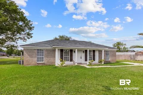 18979 Dalewood Cir, Robertsdale, AL 36567