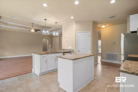 Entry Way - 11892 Alabaster Dr, Daphne, AL 36526 photo 9 of 9