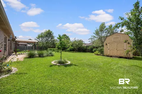 Exterior - 11892 Alabaster Dr, Daphne, AL 36526 photo 7 of 8